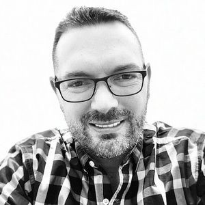 Meet your Posher, Dustan